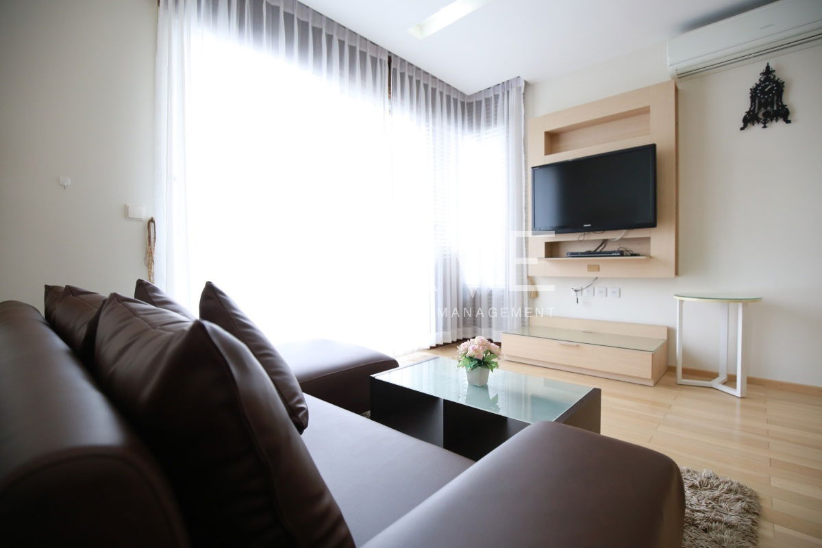 2 Beds 2 Baths with Bathtub Large Room 73.81 sq.m. High Fl. 20+ Good Location BTS Thong Lo 150 m. at Siri at Sukhumvit Condo / For Rent