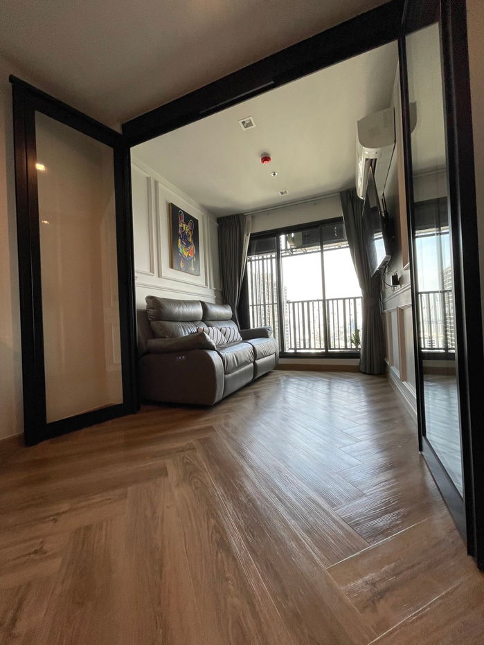 Life Ladprao S-LP100 available for rent