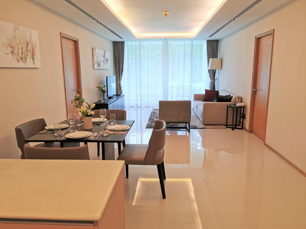 📌Condo for rent: North Park Place(Live like 5 Star Hotel Free Wi-Fi and Maid ) 📞099-998-3897