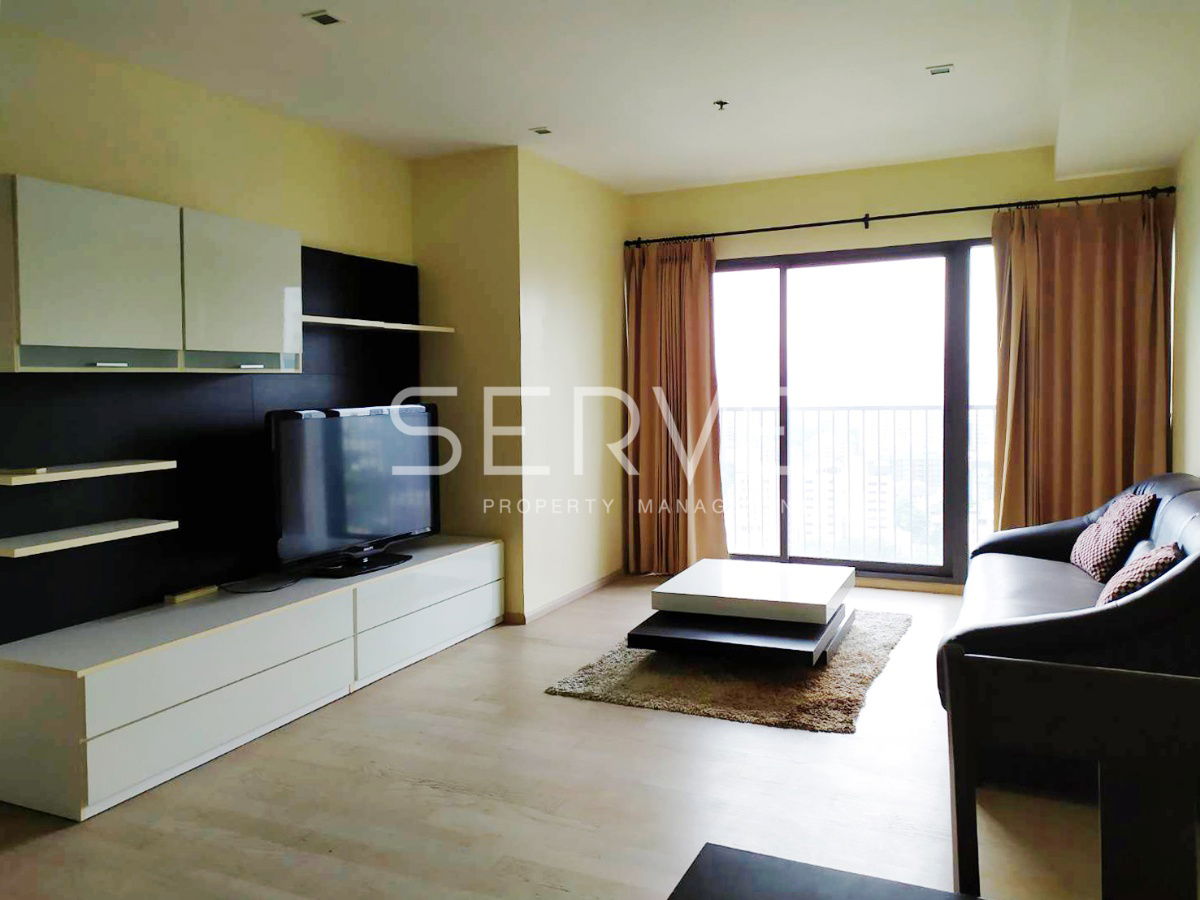 Large Room 1 Bed with Bathtub 50.47 sq.m. Perfect Location Directly connecting to BTS Thong Lo at Noble Remix Condo / For Rent