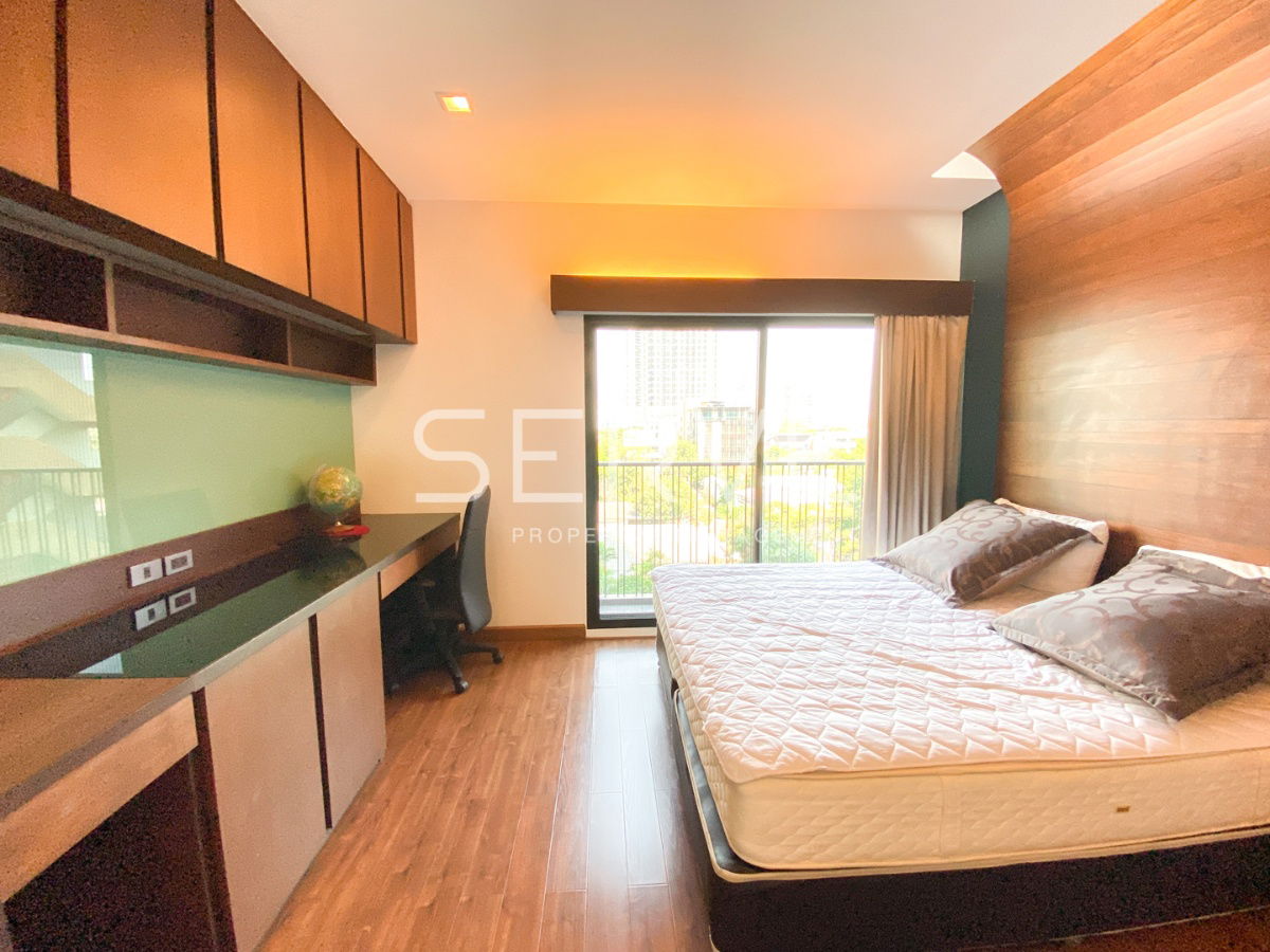 ကျယ်ဝန်းသော 1 အိပ်ခန်းပါ ရေချိုးကန်ပါ ပရိဘောဂအပြည့်အစုံ တည်နေရာကောင်း @BTS Ekkamai / Condo ငှားရန်ရှိသည်