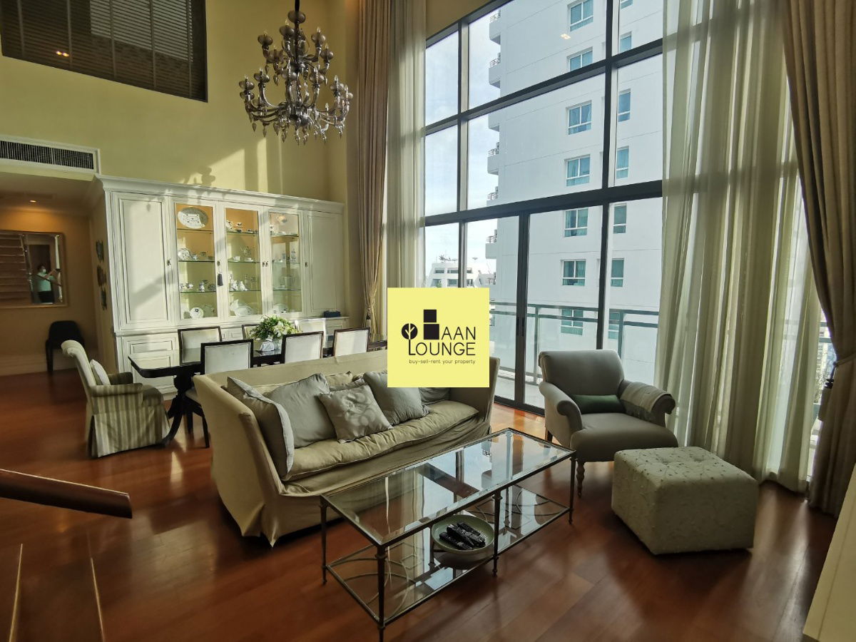 bright sukhumvit 24 31st floor Size 185square meters Duplex type 3 bedrooms 3 bathrooms