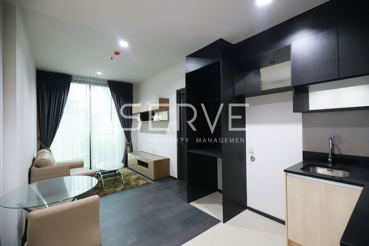 1 Bed Large Room 46 sq.m. Good Location BTS Asok 250 m. & MRT Sukhumvit 200 m. / For Rent