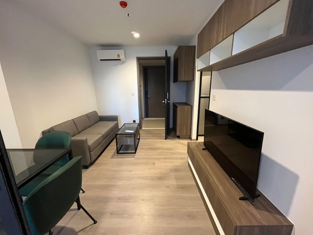 for rent The Line Phaholyothin Park. 1bed 33sqm. Line id: @pfagent