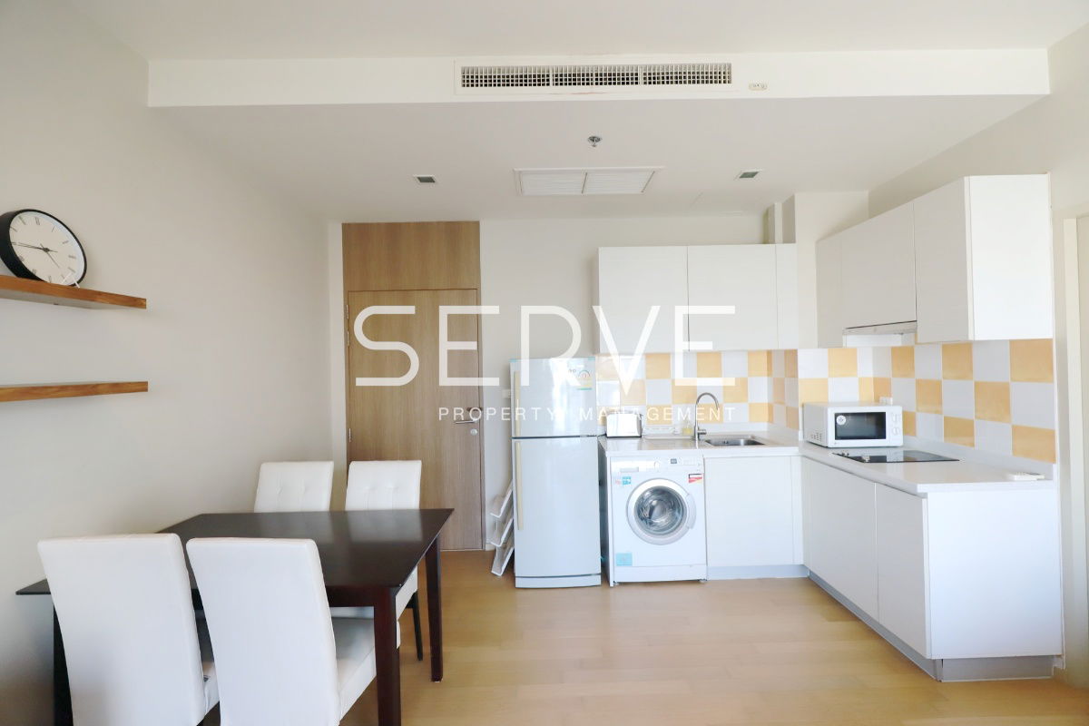 1 Bed with Bathtub fully furnished Good location @BTS Ekkamai / Condo For Rent
