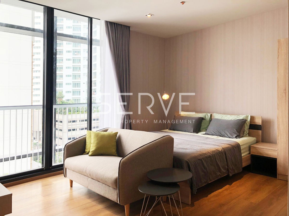 Studio Nice Room East side Good Location Shuttle bus to BTS Phrom Phong at Park 24 or Park Origin Phrom Phong Condo / For Rent