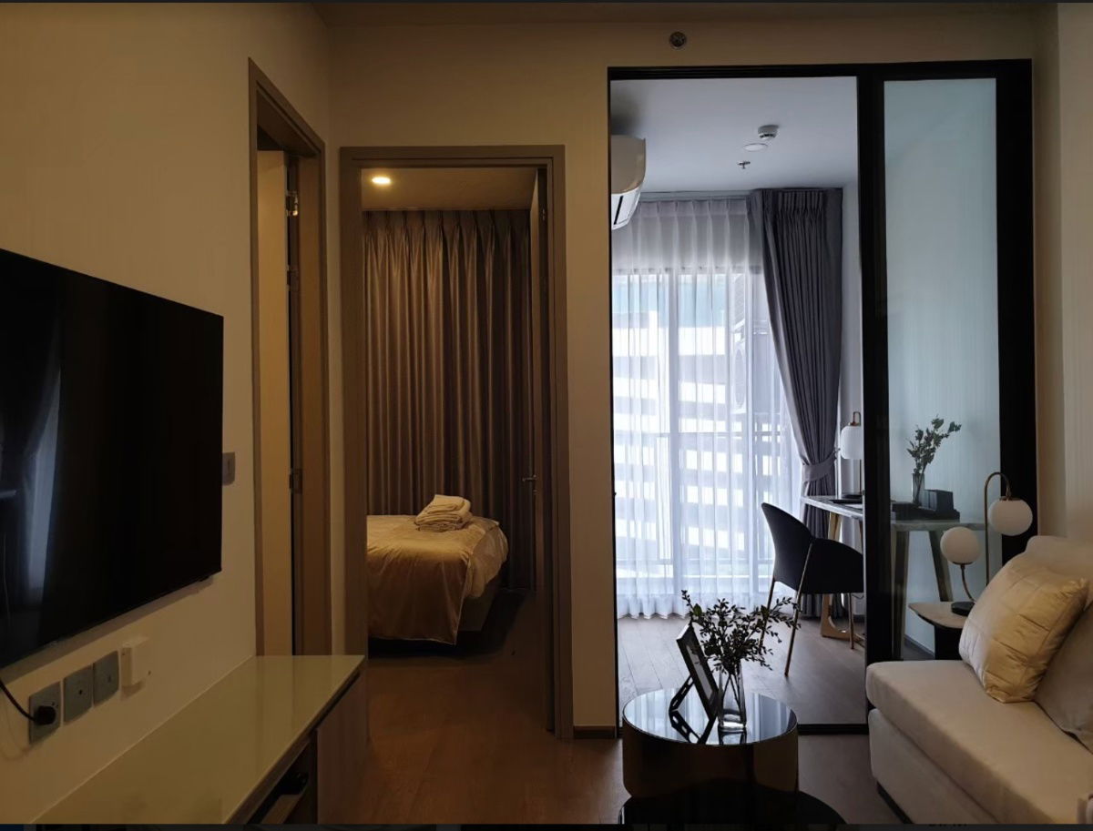 for rent Park origin phayathai. 1bed Plus 33sqm. Line id: @pfagent