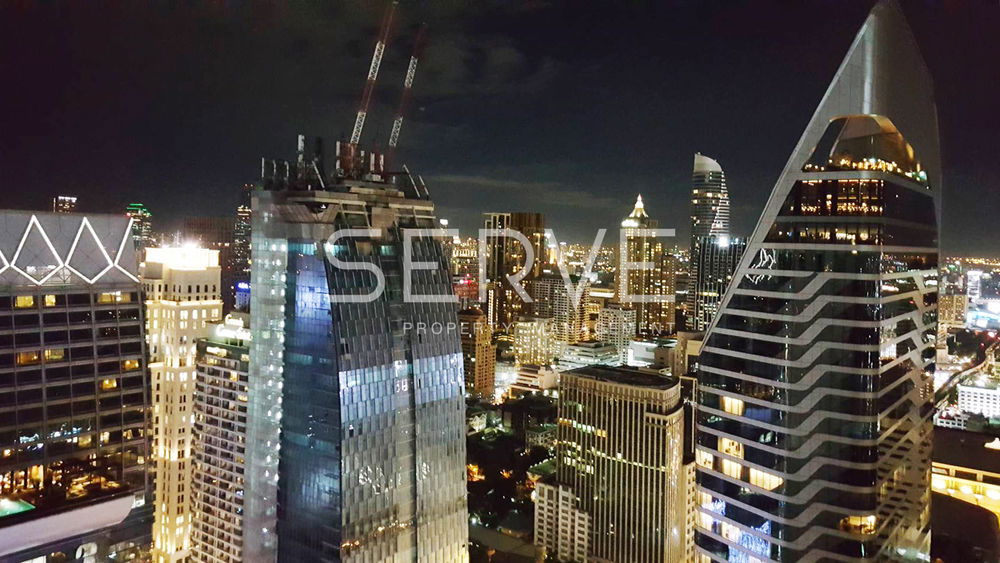 Nice view & Perfect Location - Studio with Partition Directly connecting to BTS Phloen Chit/For Rent-Noble Ploenchit