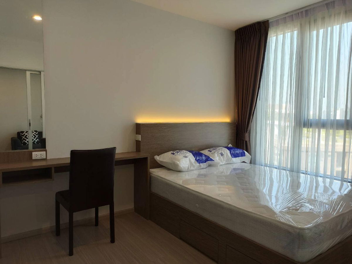 FOR RENT The Parkland Phetkasem 56 11500 BAHT per MONTH