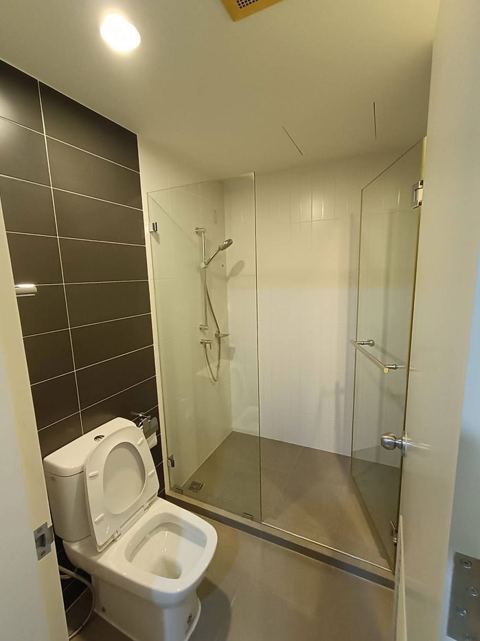 😊 10,000 bat The President Sathorn - Ratchaphruek 1