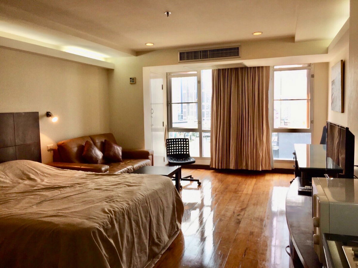 For rent, Studio Condo The Trendy Condominium, Soi Sukhumvit 13