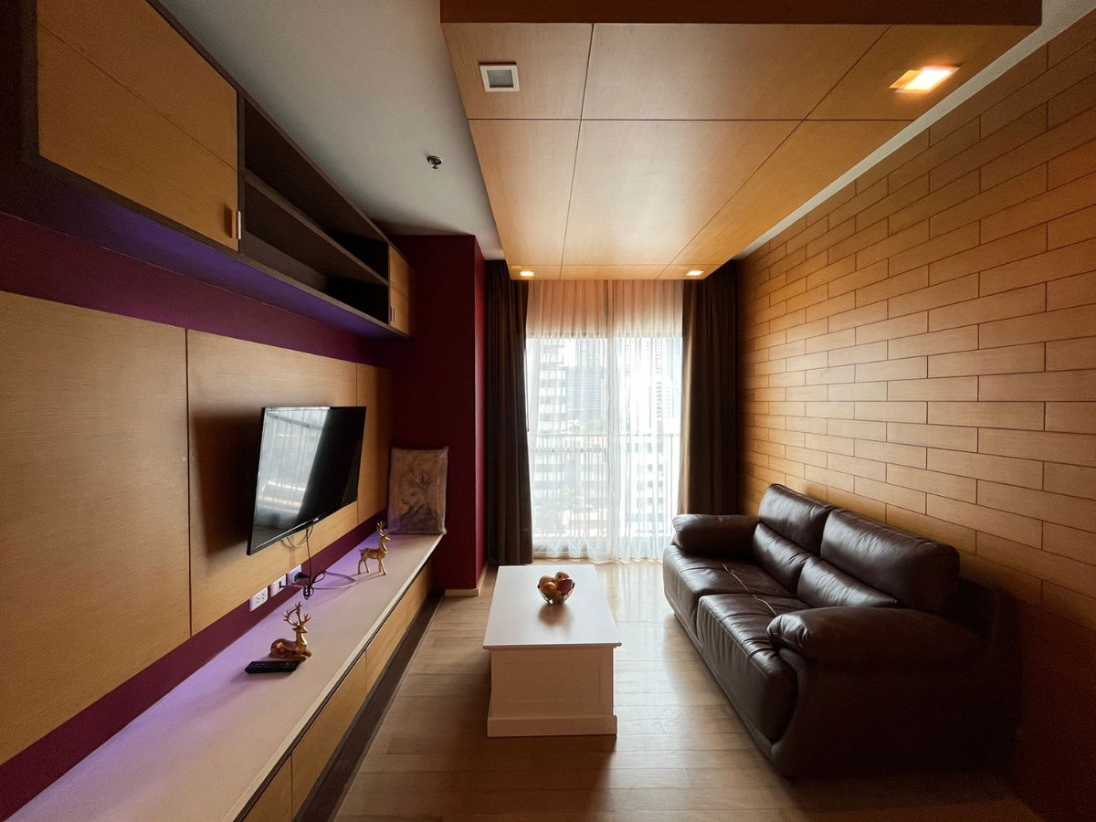 for rent Noble Refine. 1bed 48sqm. Line id: @pfagent