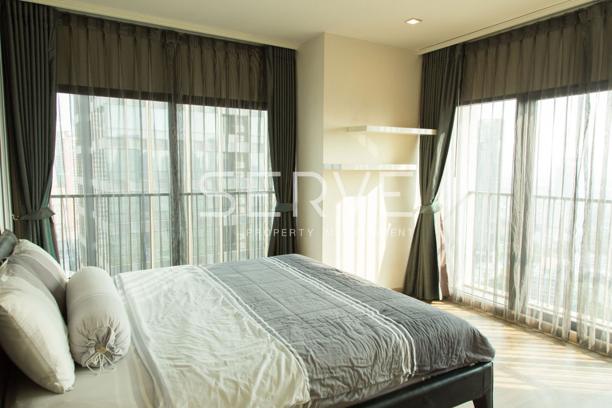Corner Unit 1 Bed 1 Bath with Bathtub Nice View Perfect Location BTS Thong Lo At Condo Noble Remix / Condo For Rent