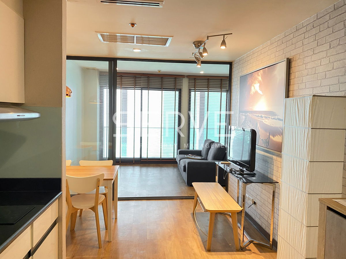 Studio with Bathtub Fully furnished BTS View Perfect Location BTS Thong Lo At Condo Noble Remix / Condo For Rent