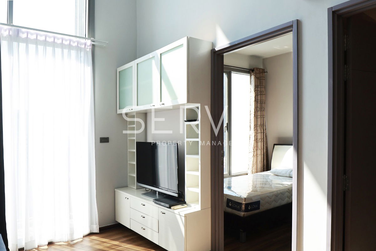 Duplex 2 Bed Large Room Good Location Shuttle bus to BTS Ekkamai At Condo Ceil by Sansiri / For Rent
