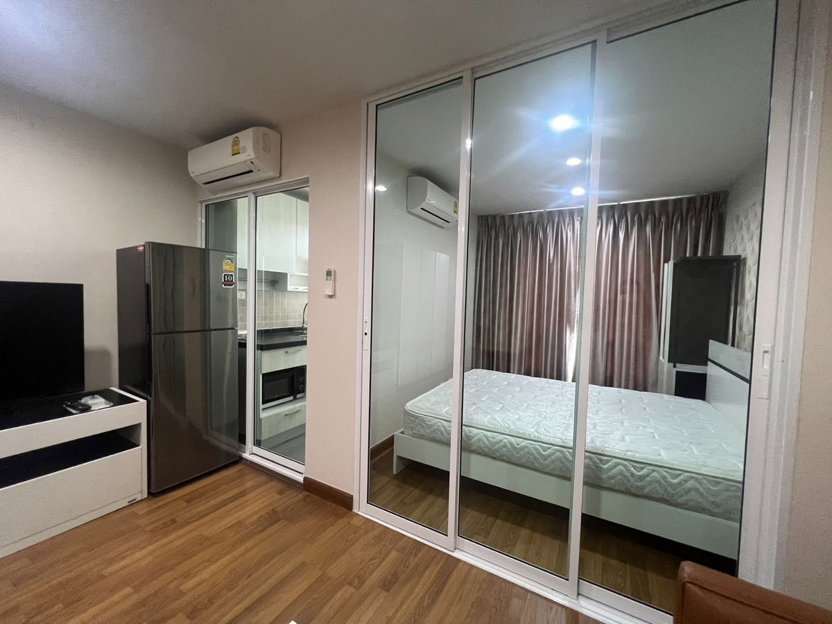 Regent Home for rent  1 Bed 1 bath LineID : @Rizzestate