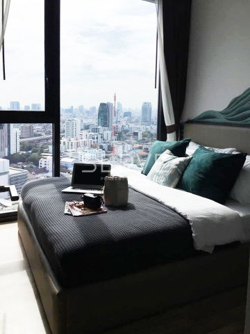 ห้องสวย วิวดี 1 ห้องนอน ชั้นสูง