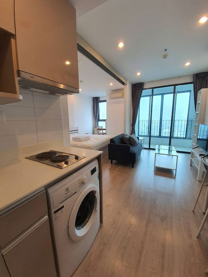 IDEO Q Chula-Samyan 1B1B LineID : @Rizzestate (@ In front)