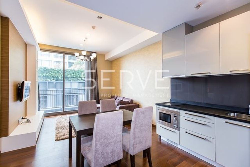 1 张床，带浴缸，漂亮的客房，豪华公寓，位置优越，靠近 BTS Thong Lo 700 m。