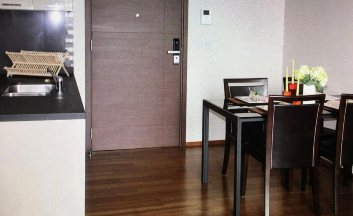 Quattro for rent by Sansiri, 2 bedrooms, 2 bathrooms, beautiful, ready to move in, near BTS Thong Lo, can be contacted @841qqlnr