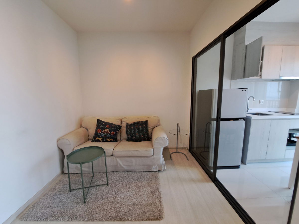 17,000 baht/month 1/1 bed Life sukhumvit48 BTS Prakanhong