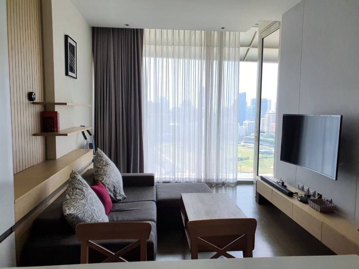 Available 25Aug25! Magnolia Rajdamri. 1bed 50sqm. Line id: @pfagent