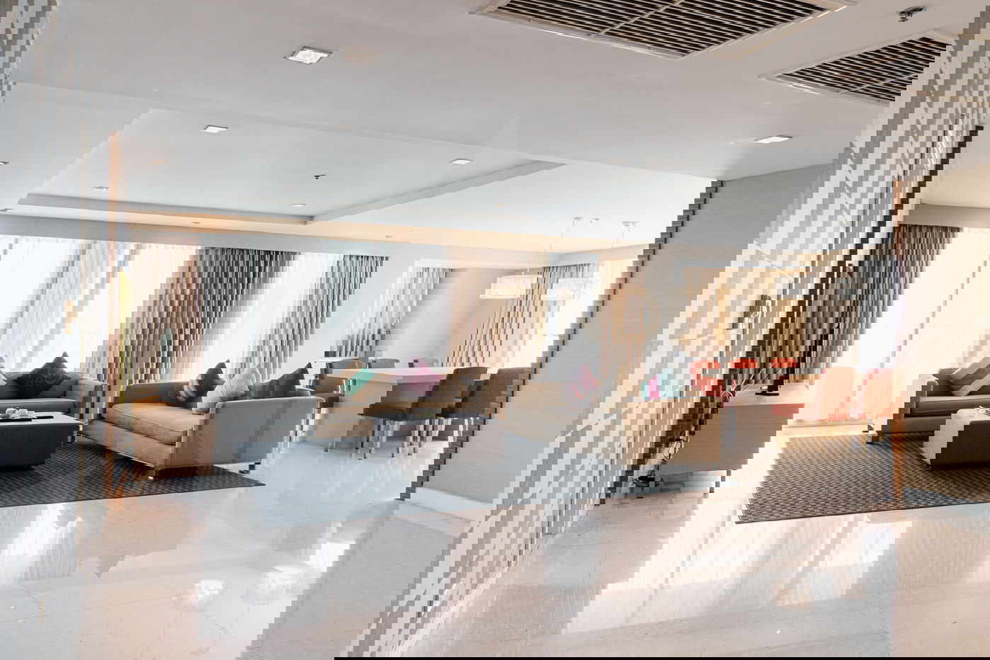 Urbana Langsuan (Penthouse) 3 bedrooms, for rent