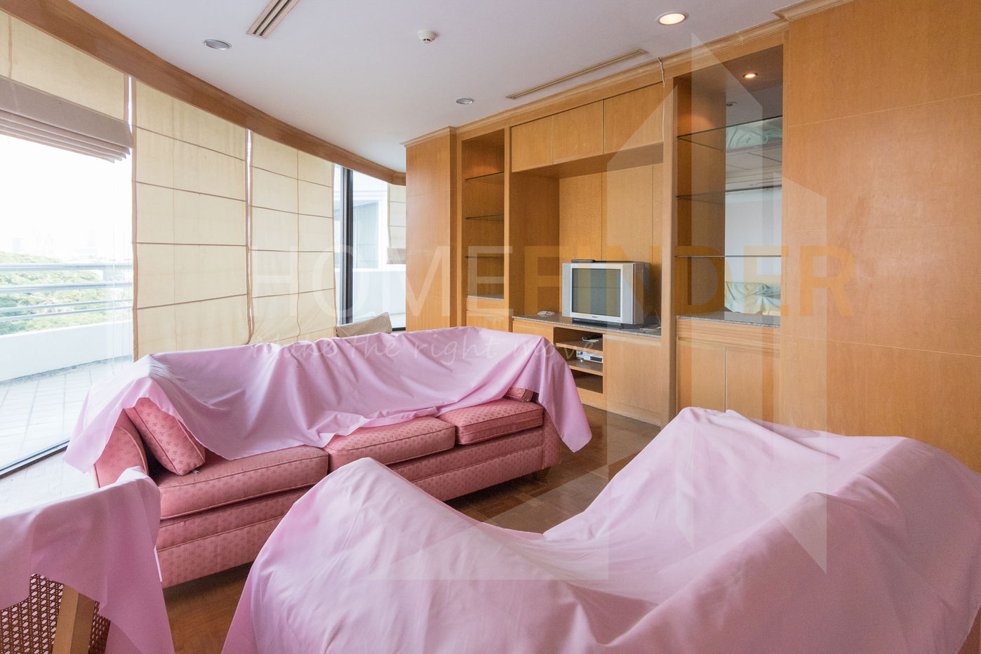 Baan Yen Akard 公寓 3 间卧室出租