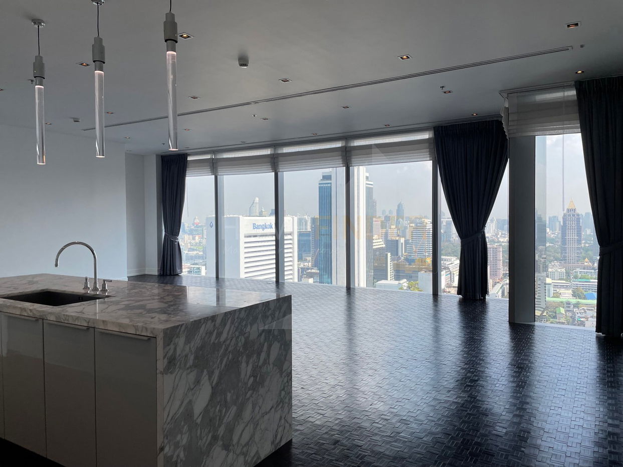 The Ritz-Carlton Residences 3 bedrooms, for rent