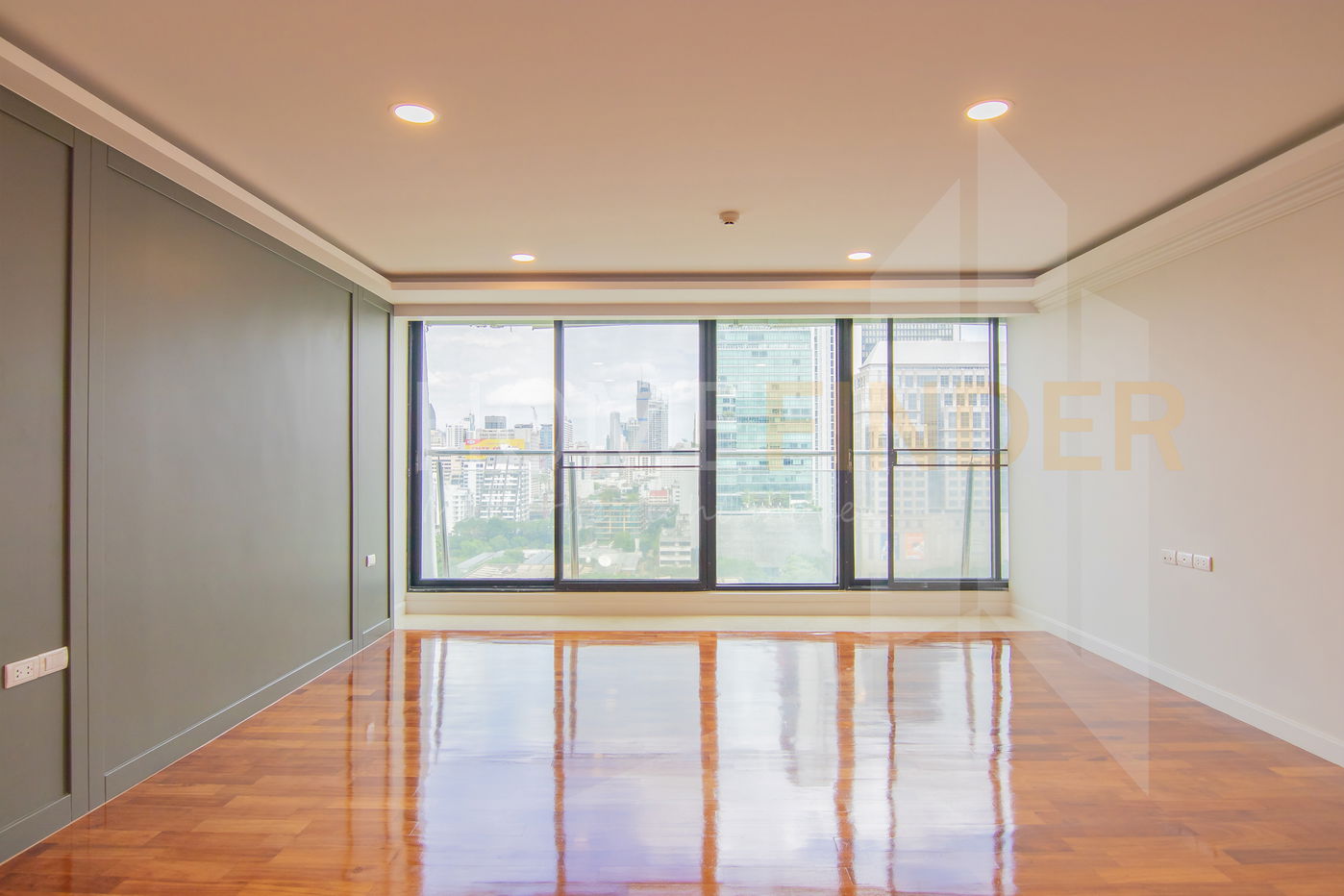 New House Condominium 3 bedrooms, for rent