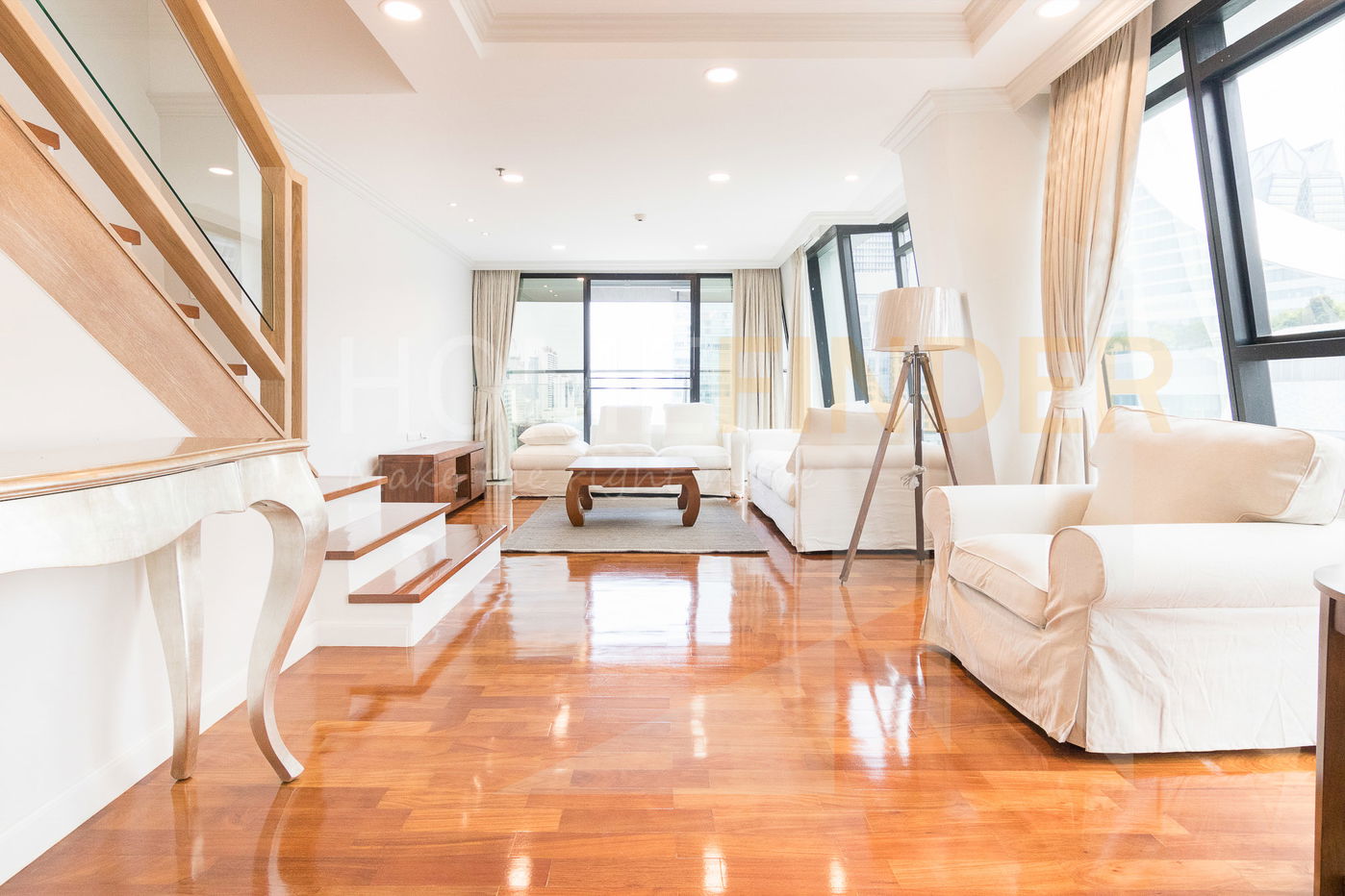 New House Condominium 3 bedrooms, for rent