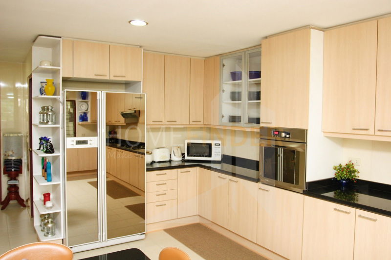 GM Mansion 4 bedrooms, for rent