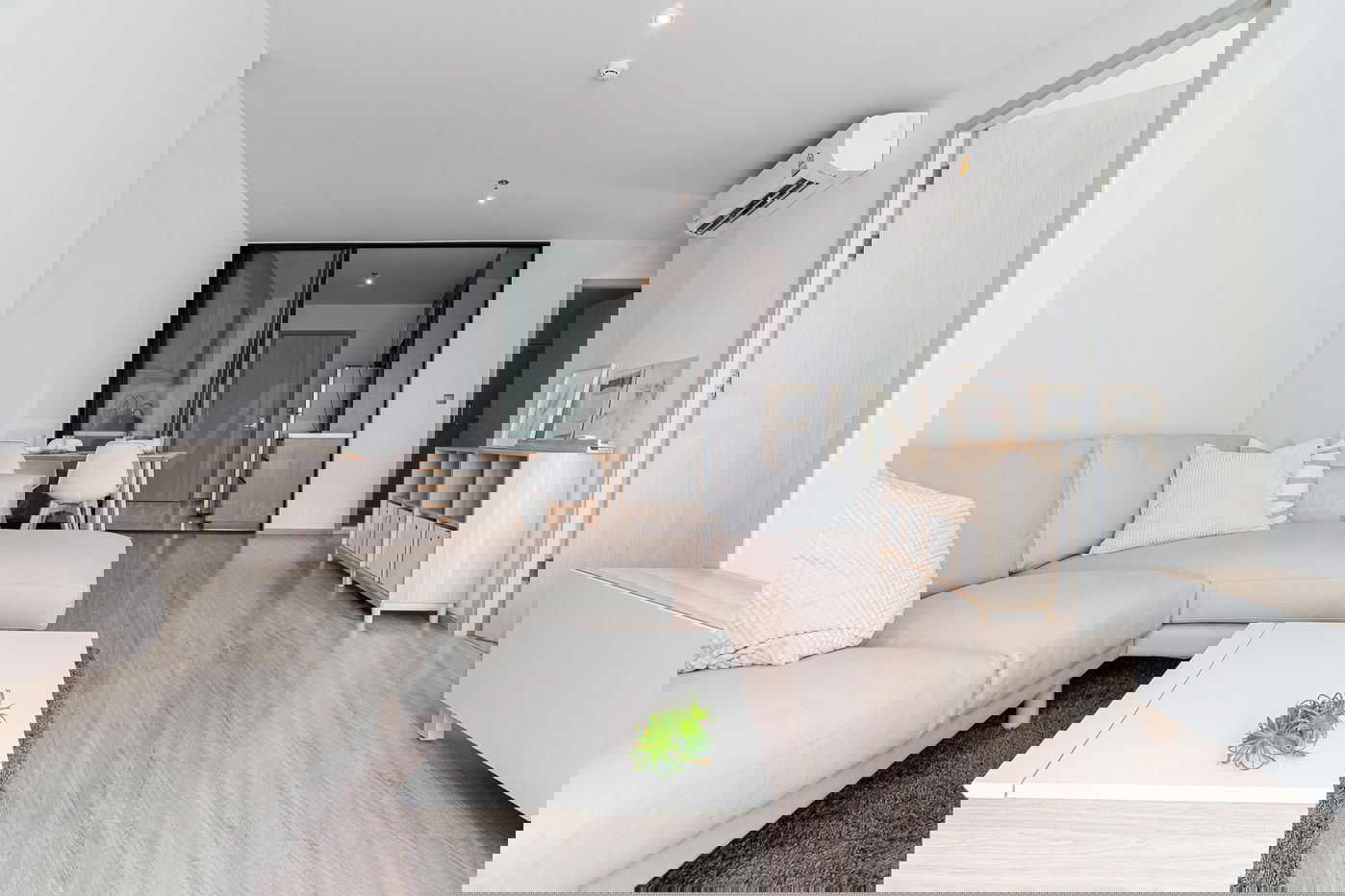 RHYTHM Ekkamai 2 bedrooms, for rent