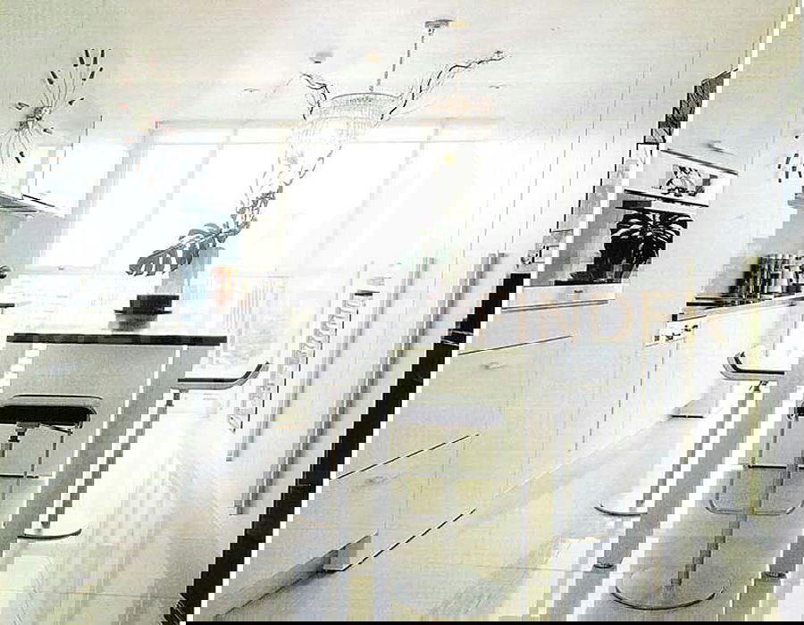 Urbana Langsuan 4 bedrooms, for rent