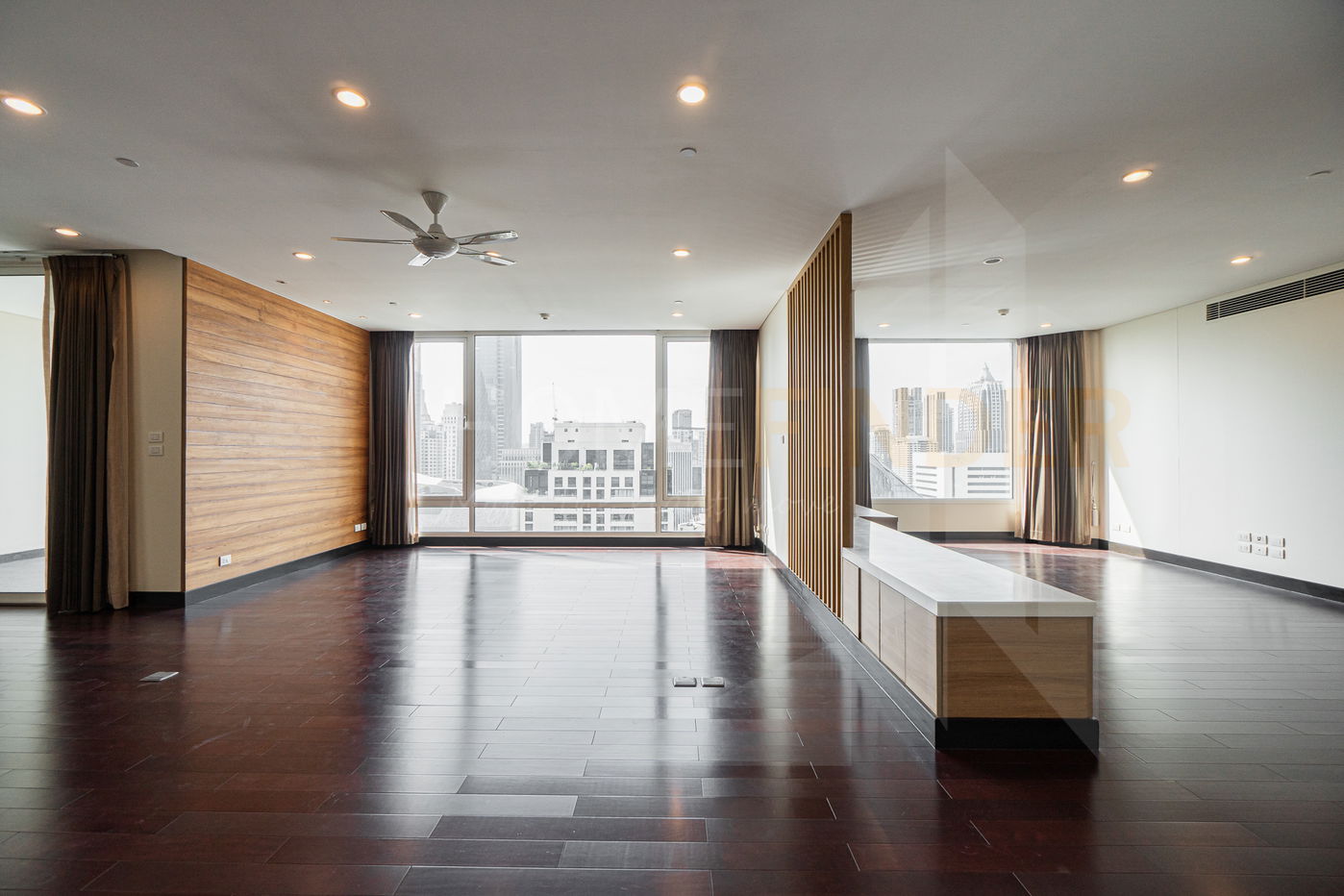 The Park Chidlom 3 bedrooms, for rent