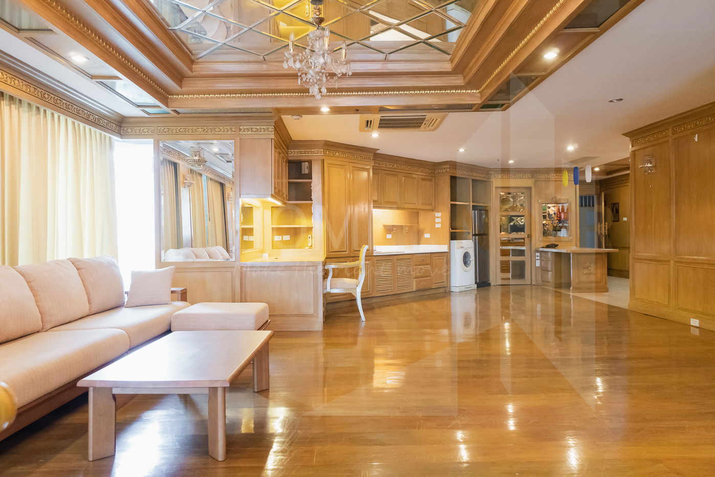 Crystal Garden condominium 4 bedrooms, for rent