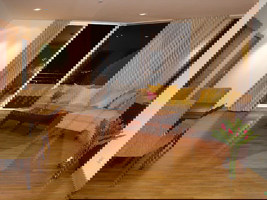 River Heaven တွင် အိပ်ခန်း ၃ ခန်း ငှားရန်ရှိသည်။