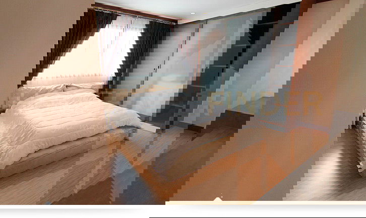 Vivarium Residence 3 bedrooms, for rent