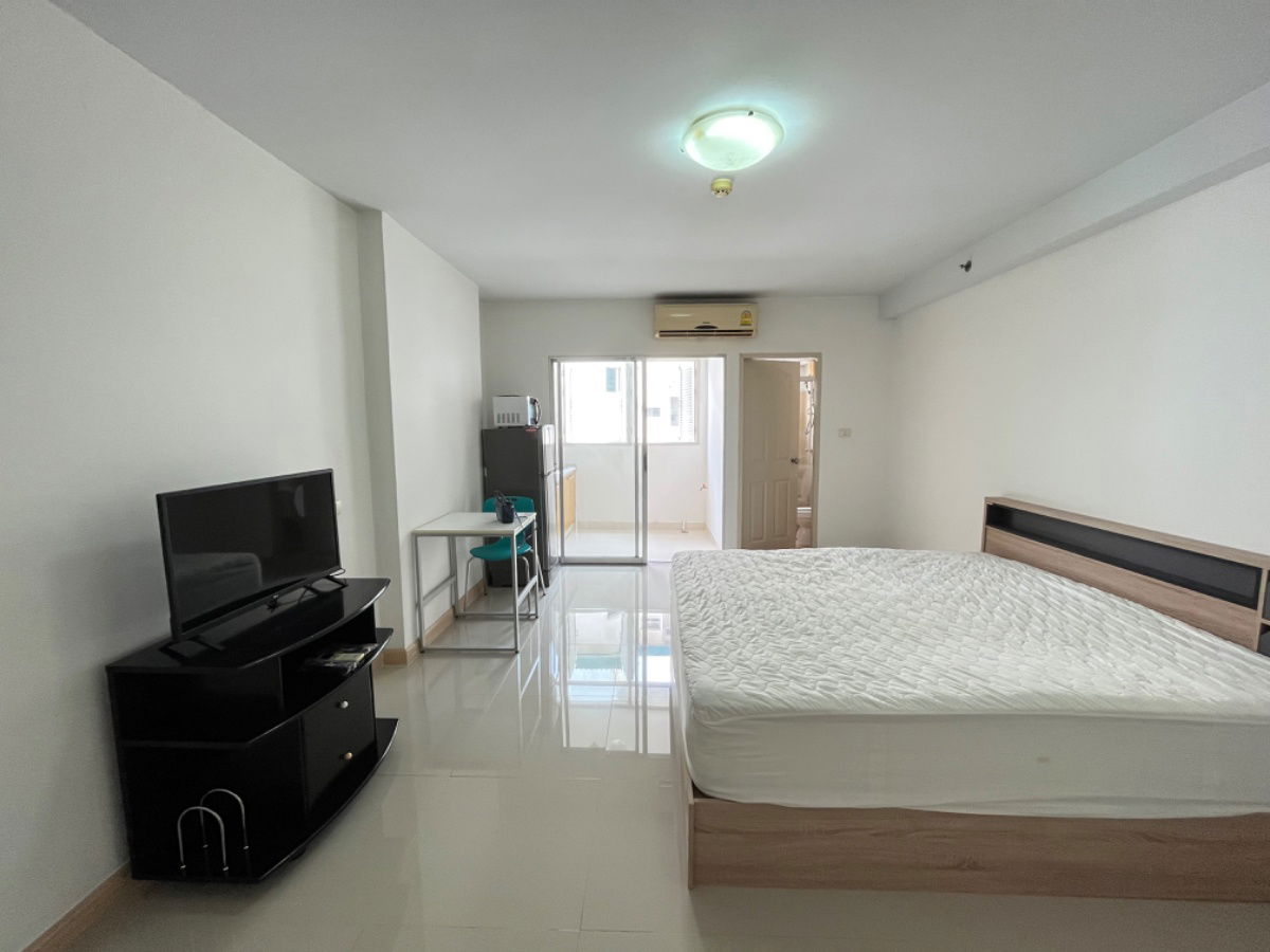 City Home Sukhumvit. Studio 30sq.m. Line id: @pfagent