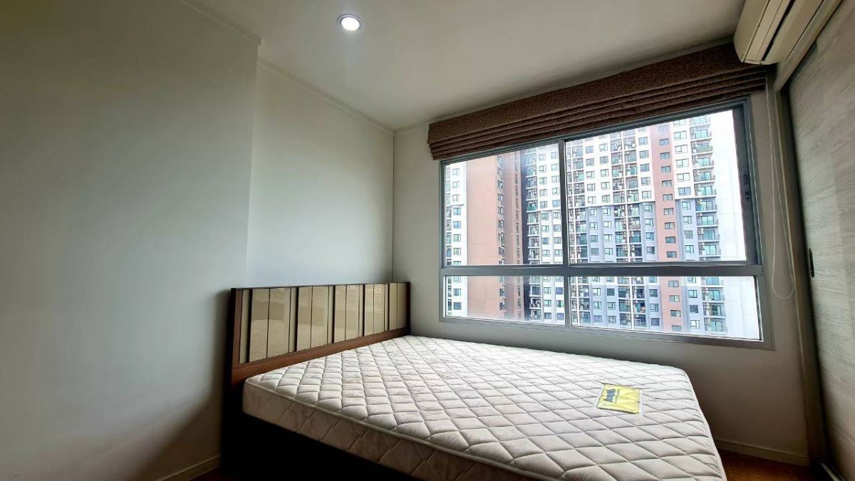 Room for rent Lumpini Place Srinakarin - Huamark Station