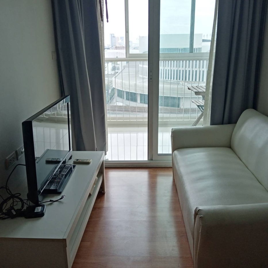 ဒီပိုစ့် .