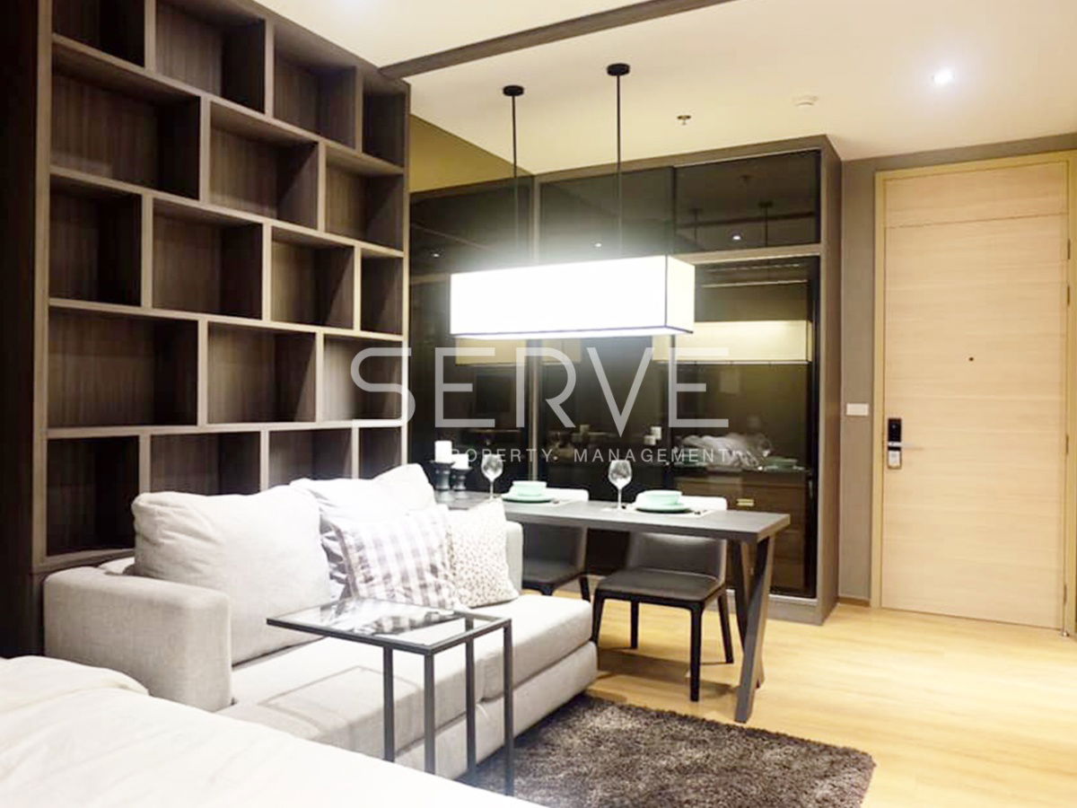 Modern Style Studio Garden View Good Location Close to BTS Phrom Phong 650 m. at Park 24 Condo / For Rent