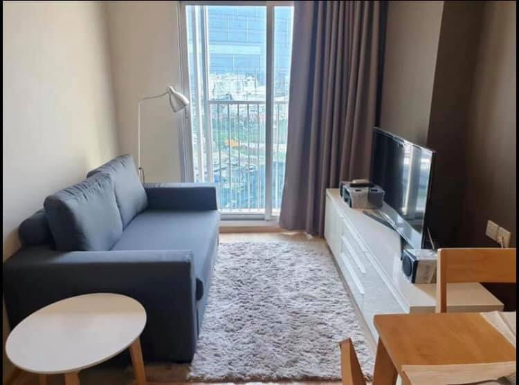 โนเบิล รีวอลฟ์ รัชดา 1 ห้องนอน LineID : @Rizzestate