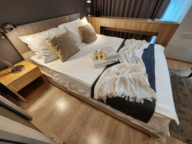 Noble Revolve Ratchada (Nice Room)  LineID : @Habitant