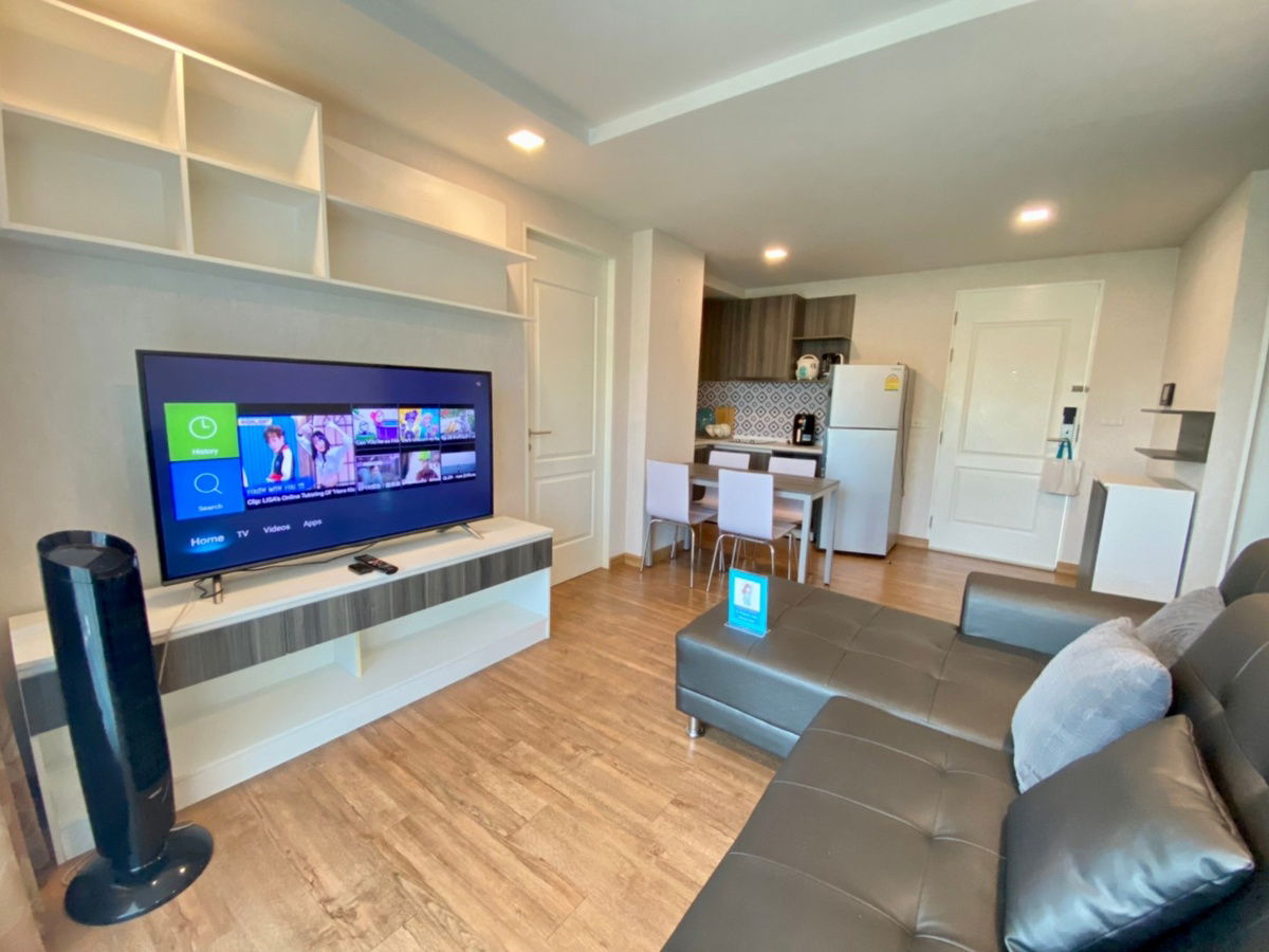 2 Bed, Paris Building, 4th floor, price 18,000 baht / month, 58 sq m. 2 bedrooms, 2 bathrooms City Link Condo