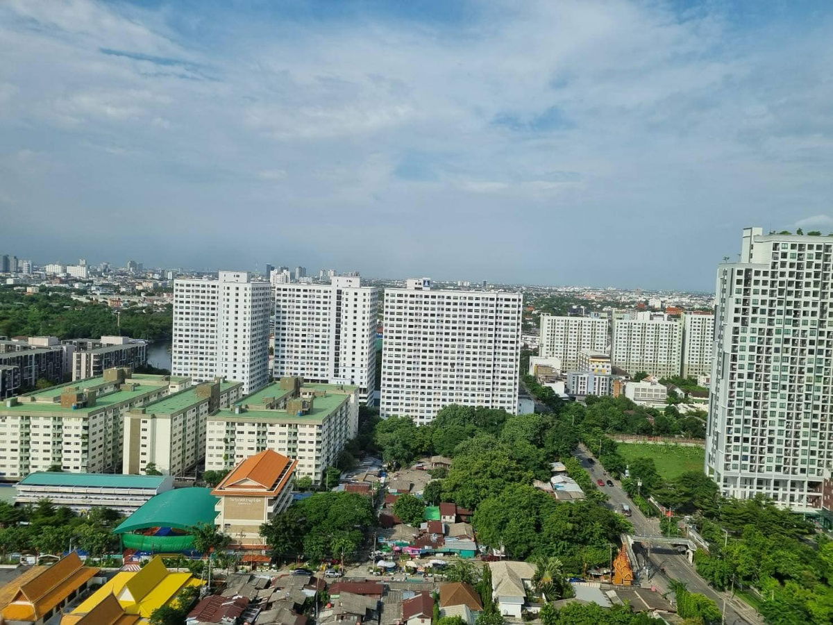 (Nice View!!!) The Base Sukhumvit 77 1B1B✨ LineID : @Habitant (With@)✨