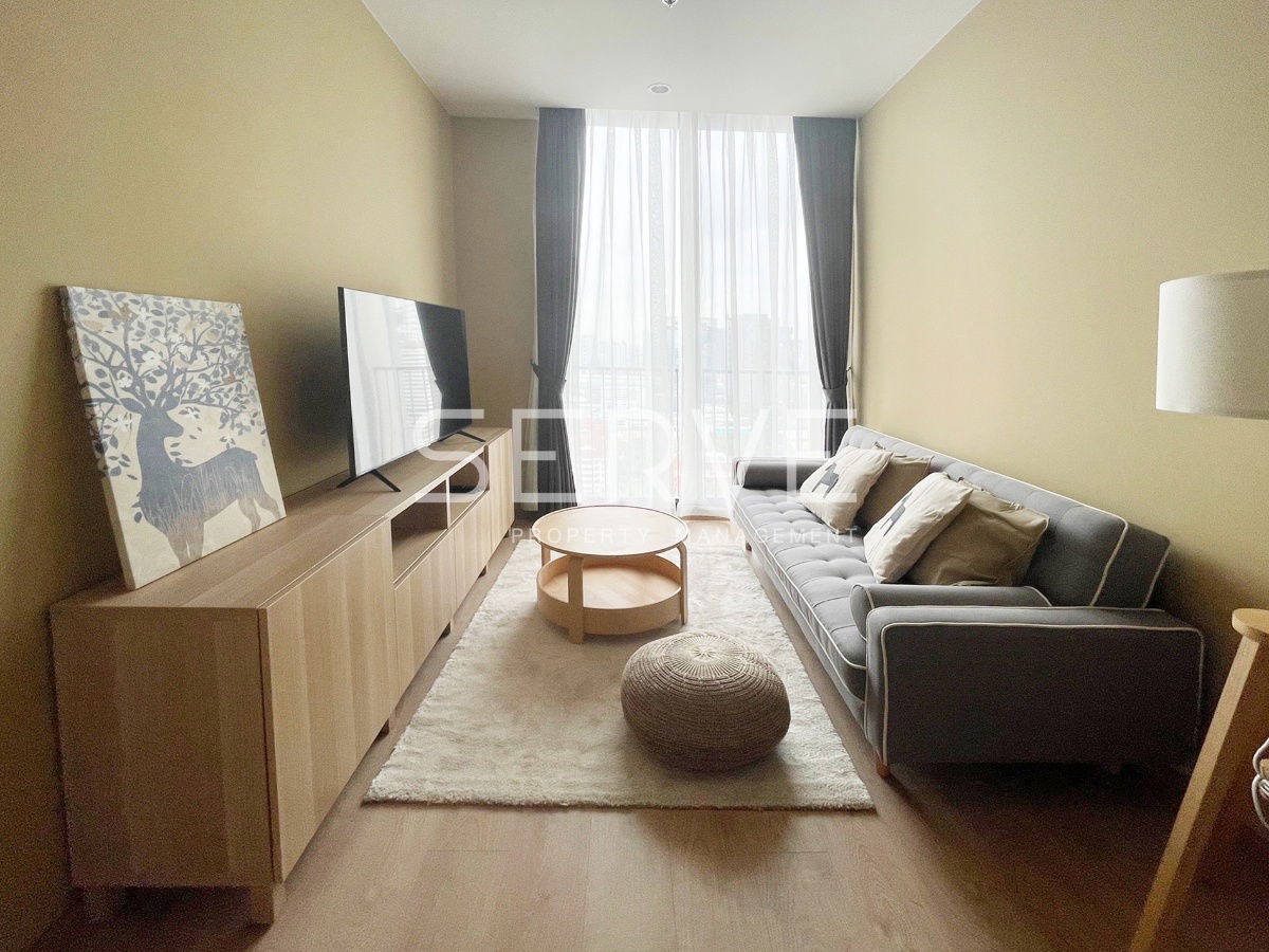 转角房，配备 1 张床，位于高层