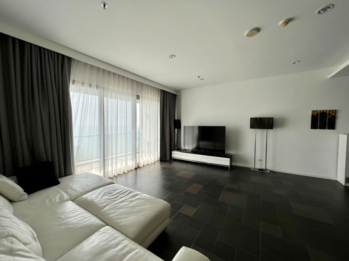 For rent condo Northpoint pattaya bay view 2 beds (S03-1490)