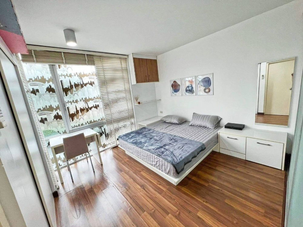 For rent condo ready to move in