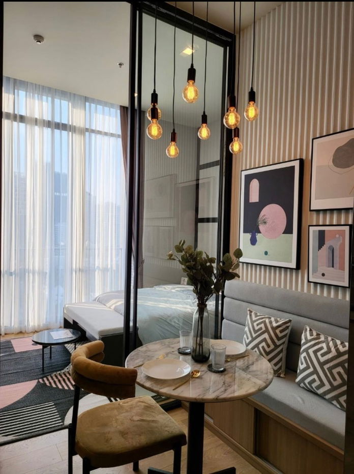 For rent, Noble Around Sukhumvit 33, beautiful room, ready to move in, near BTS Phrom Phong, interested, contact Line @841qqlnr